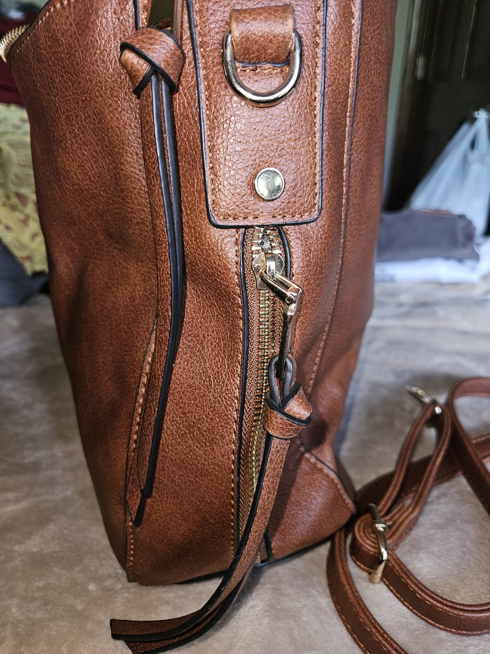Women's Brown Shoulder Bag - Classic Carryall - Picture 3 of 12